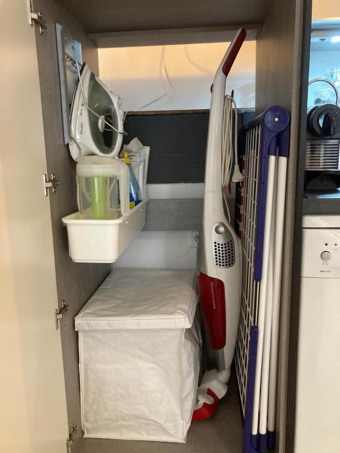 Living At Saarpartments - Adultsonly - Business & Holiday Homes With Kitchen For Long- And Short Term Stay, 3 Min To St Johanner Markt And Points Of Interest Saarbrucken Bagian luar foto
